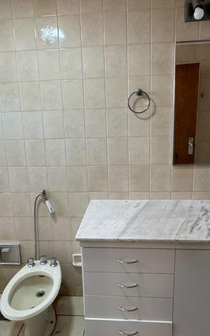 Apartamento para alugar com 227m², 4 quartos e 2 vagasBanheiro Social