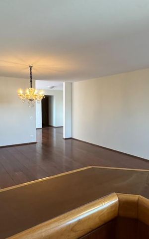 Apartamento para alugar com 227m², 4 quartos e 2 vagasSala