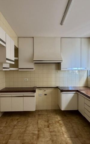 Apartamento para alugar com 227m², 4 quartos e 2 vagasCozinha