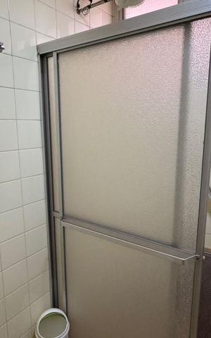 Apartamento para alugar com 227m², 4 quartos e 2 vagasBanheiro de serviço