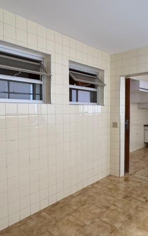 Apartamento para alugar com 227m², 4 quartos e 2 vagasÁrea de Serviço
