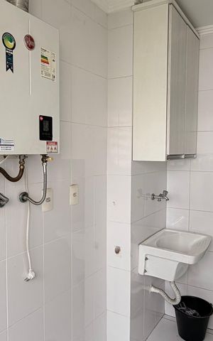 Apartamento à venda com 84m², 3 quartos e 2 vagas Apartamento à venda com 84m², 3 quartos e 2 vagasÁrea de serviço