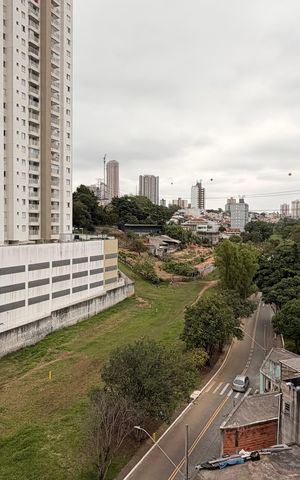 Apartamento à venda com 84m², 3 quartos e 2 vagas Apartamento à venda com 84m², 3 quartos e 2 vagasVista