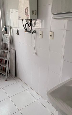 Apartamento à venda com 84m², 3 quartos e 2 vagas Apartamento à venda com 84m², 3 quartos e 2 vagasÁrea de serviço
