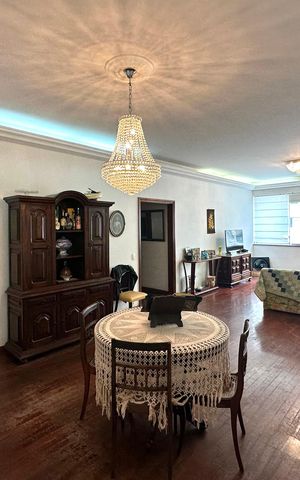Apartamento para alugar com 200m², 4 quartos e 1 vaga