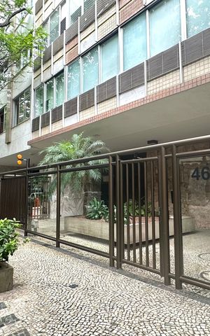 Apartamento para alugar com 200m², 4 quartos e 1 vaga