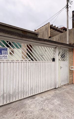 Casa para alugar com 40m², 1 quarto e sem vaga Casa para alugar com 40m², 1 quarto e sem vagaFachada + plaquinha FRAY-590