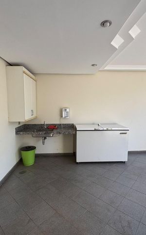Apartamento para alugar com 280m², 4 quartos e 2 vagas Apartamento para alugar com 280m², 4 quartos e 2 vagasÁrea comum - Salão de festas