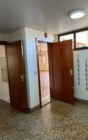 Apartamento para alugar com 280m², 4 quartos e 2 vagas Apartamento para alugar com 280m², 4 quartos e 2 vagasCozinha