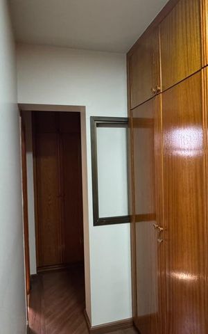 Apartamento para alugar com 280m², 4 quartos e 2 vagas Apartamento para alugar com 280m², 4 quartos e 2 vagasCloset da suíte 1