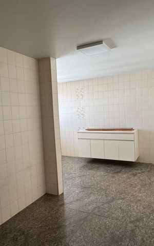 Apartamento para alugar com 280m², 4 quartos e 2 vagas Apartamento para alugar com 280m², 4 quartos e 2 vagasÁrea de Serviço