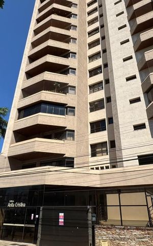 Apartamento para alugar com 280m², 4 quartos e 2 vagas Apartamento para alugar com 280m², 4 quartos e 2 vagasFachada