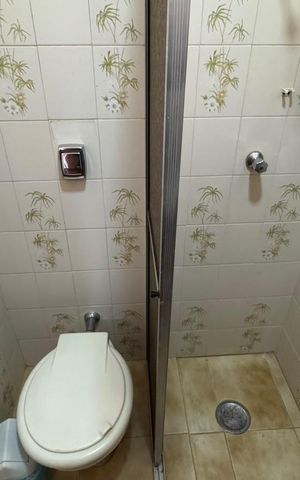 Apartamento para alugar com 280m², 4 quartos e 2 vagas Apartamento para alugar com 280m², 4 quartos e 2 vagasBanheiro de serviço