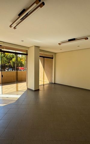 Apartamento para alugar com 280m², 4 quartos e 2 vagas Apartamento para alugar com 280m², 4 quartos e 2 vagasÁrea comum - Salão de festas