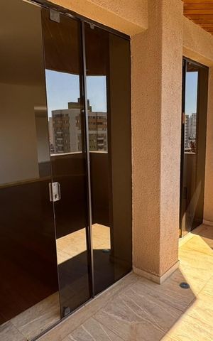 Apartamento para alugar com 280m², 4 quartos e 2 vagas Apartamento para alugar com 280m², 4 quartos e 2 vagasVaranda