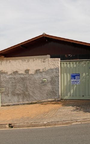Casa para alugar com 188m², 3 quartos e 4 vagasplaquinha