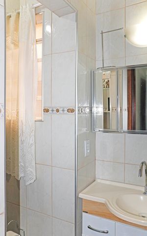 Casa para alugar com 188m², 3 quartos e 4 vagasSuíte 1 Banheiro