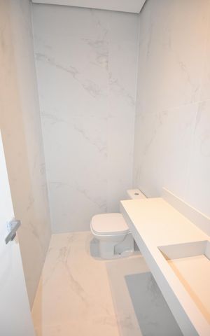 Casa de condomínio à venda com 186m², 3 quartos e 4 vagas Casa de condomínio à venda com 186m², 3 quartos e 4 vagasLavabo
