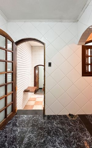 Casa para alugar com 300m², 4 quartos e 2 vagas Casa para alugar com 300m², 4 quartos e 2 vagasQuarto de Serviço