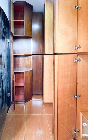 Casa para alugar com 300m², 4 quartos e 2 vagas Casa para alugar com 300m², 4 quartos e 2 vagasCloset da suíte