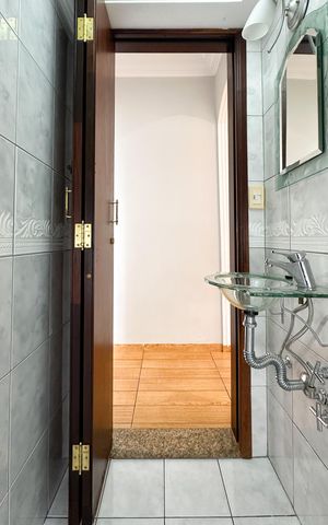 Casa para alugar com 300m², 4 quartos e 2 vagas Casa para alugar com 300m², 4 quartos e 2 vagasLavabo
