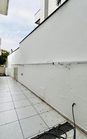 Casa de condomínio para alugar com 400m², 5 quartos e 5 vagasCorredor 