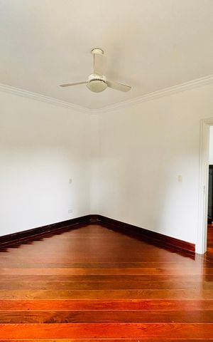 Casa de condomínio para alugar com 400m², 5 quartos e 5 vagasSuíte 4