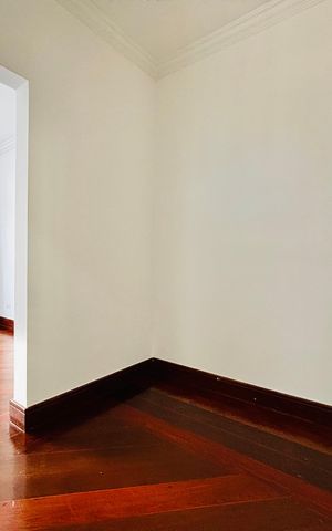 Casa de condomínio para alugar com 400m², 5 quartos e 5 vagasSuíte 3