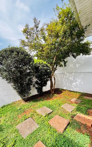 Casa de condomínio para alugar com 400m², 5 quartos e 5 vagasJardim 
