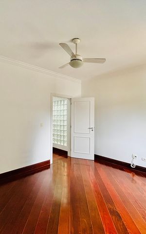Casa de condomínio para alugar com 400m², 5 quartos e 5 vagasSuíte 4