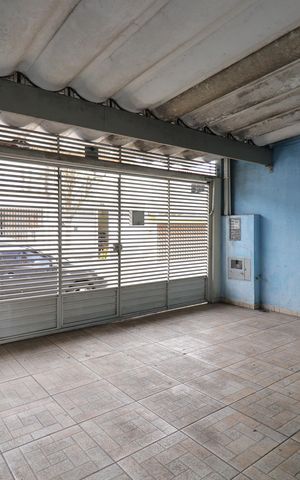 Casa para alugar com 94m², 2 quartos e 2 vagasGaragem