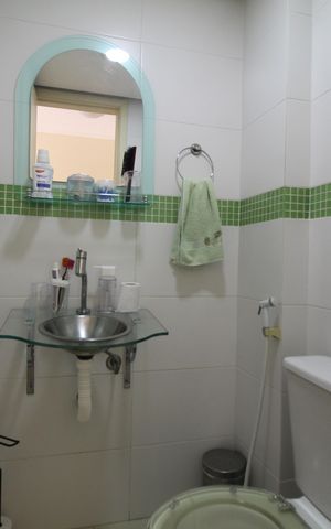 Casa de condomínio à venda com 120m², 3 quartos e 1 vagaLavabo