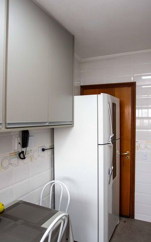 Apartamento à venda com 134m², 4 quartos e 2 vagasCozinha