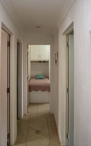 Apartamento à venda com 134m², 4 quartos e 2 vagasCorredor