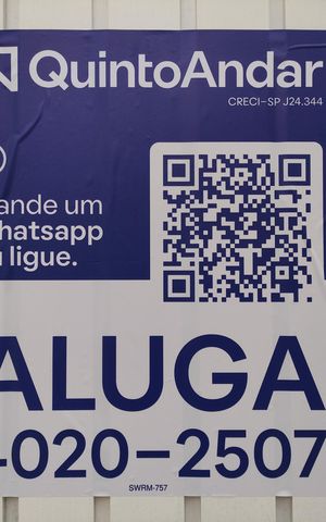 Casa para alugar com 120m², 3 quartos e 3 vagas Casa para alugar com 120m², 3 quartos e 3 vagasPlaca do QuintoAndar código SWRM-757