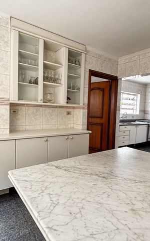 Casa para alugar com 300m², 3 quartos e 4 vagas