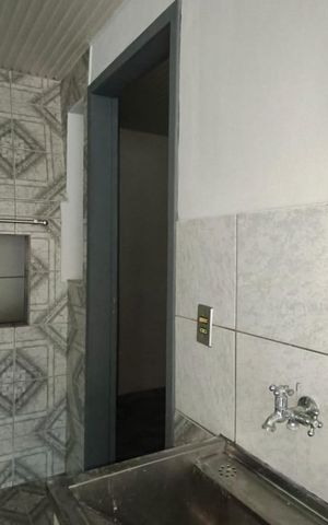 Casa à venda com 140m², 3 quartos e 1 vaga Casa à venda com 140m², 3 quartos e 1 vagaBanheiro 2