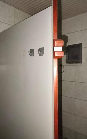 Casa à venda com 140m², 3 quartos e 1 vaga Casa à venda com 140m², 3 quartos e 1 vagaBanheiro 2