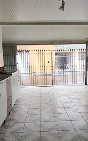 Casa à venda com 140m², 3 quartos e 1 vaga Casa à venda com 140m², 3 quartos e 1 vagaCozinha