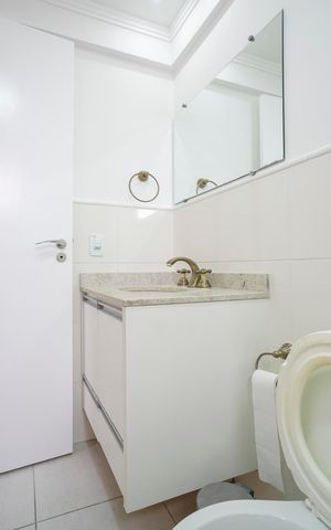 Apartamento para alugar com 66m², 2 quartos e 1 vagaBanheiro da suíte