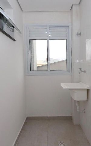 Apartamento à venda com 28m², 1 quarto e sem vaga Apartamento à venda com 28m², 1 quarto e sem vagaÁrea de serviço