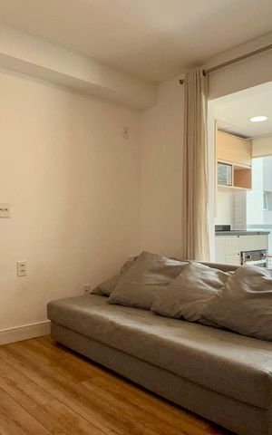 Apartamento à venda com 31m², 1 quarto e 1 vaga Apartamento à venda com 31m², 1 quarto e 1 vagaSala