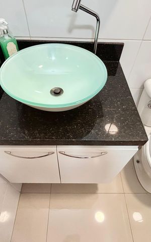 Apartamento à venda com 48m², 2 quartos e 1 vaga Apartamento à venda com 48m², 2 quartos e 1 vagaBanheiro