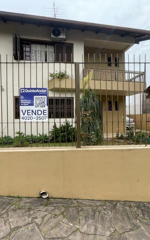 Casa à venda com 602m², 4 quartos e 2 vagas Casa à venda com 602m², 4 quartos e 2 vagasPlaca Instalada em 22/10/2026 - Cod.PIMZ-215