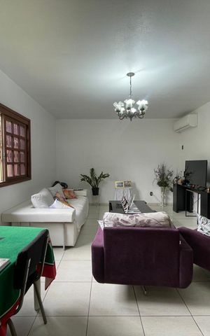 Casa à venda com 602m², 4 quartos e 2 vagas