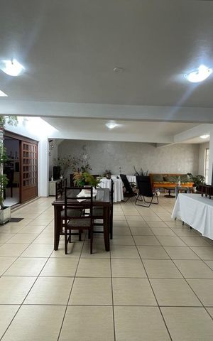 Casa à venda com 602m², 4 quartos e 2 vagas