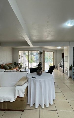 Casa à venda com 602m², 4 quartos e 2 vagas