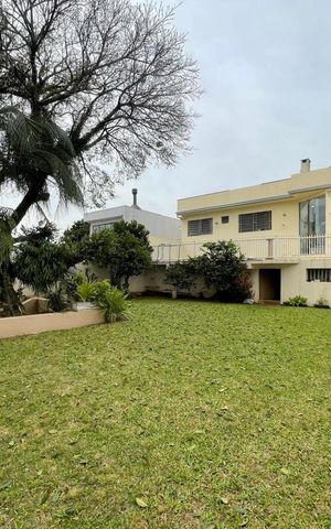 Casa à venda com 602m², 4 quartos e 2 vagas