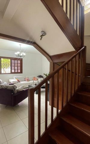 Casa à venda com 602m², 4 quartos e 2 vagas