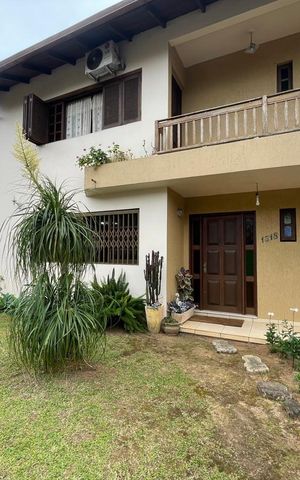 Casa à venda com 602m², 4 quartos e 2 vagas